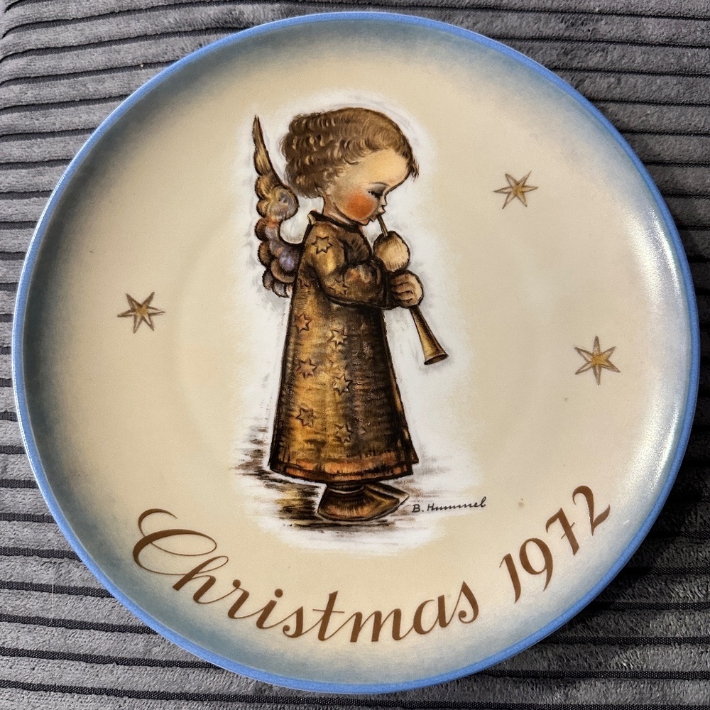 Sister Berta Hummel Plates Limited Edition | 1972, 1973, 1975, 1976, 1978, 1979 - Picture 1 of 12